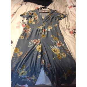 Cute floral pants romper!